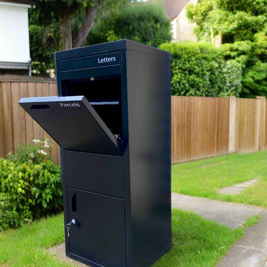 Large Freestanding Parcel Locker, Black, X15